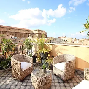 Bed and breakfast Panto - Rooftop Boutique **
